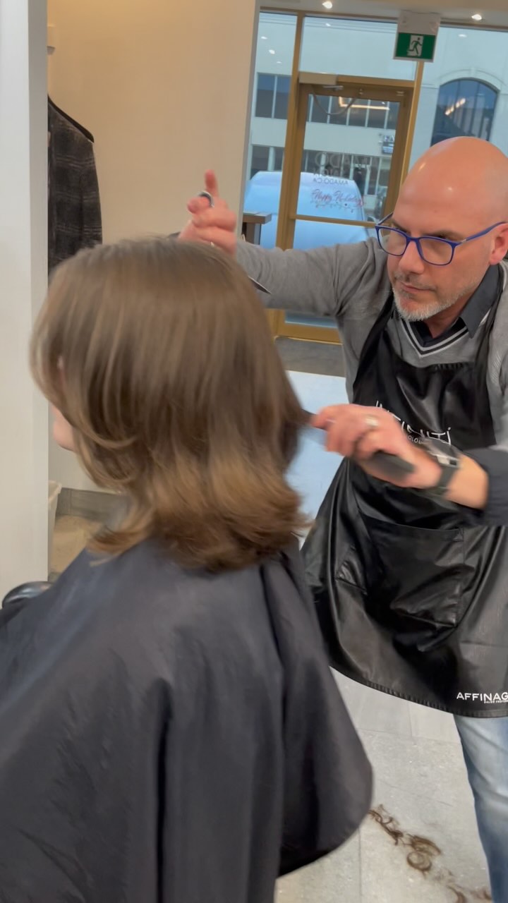Womens Haircut & Style
